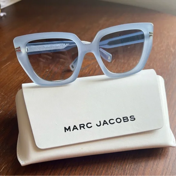 Marc Jacobs Icon Edge Oversized Sunglasses Black Icon Edge Oversized Square Sunglasses main image 3